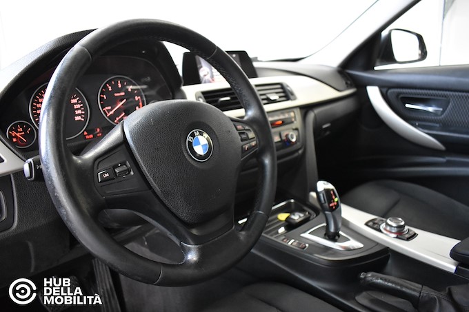 BMW 320d xDrive Touring Business aut.